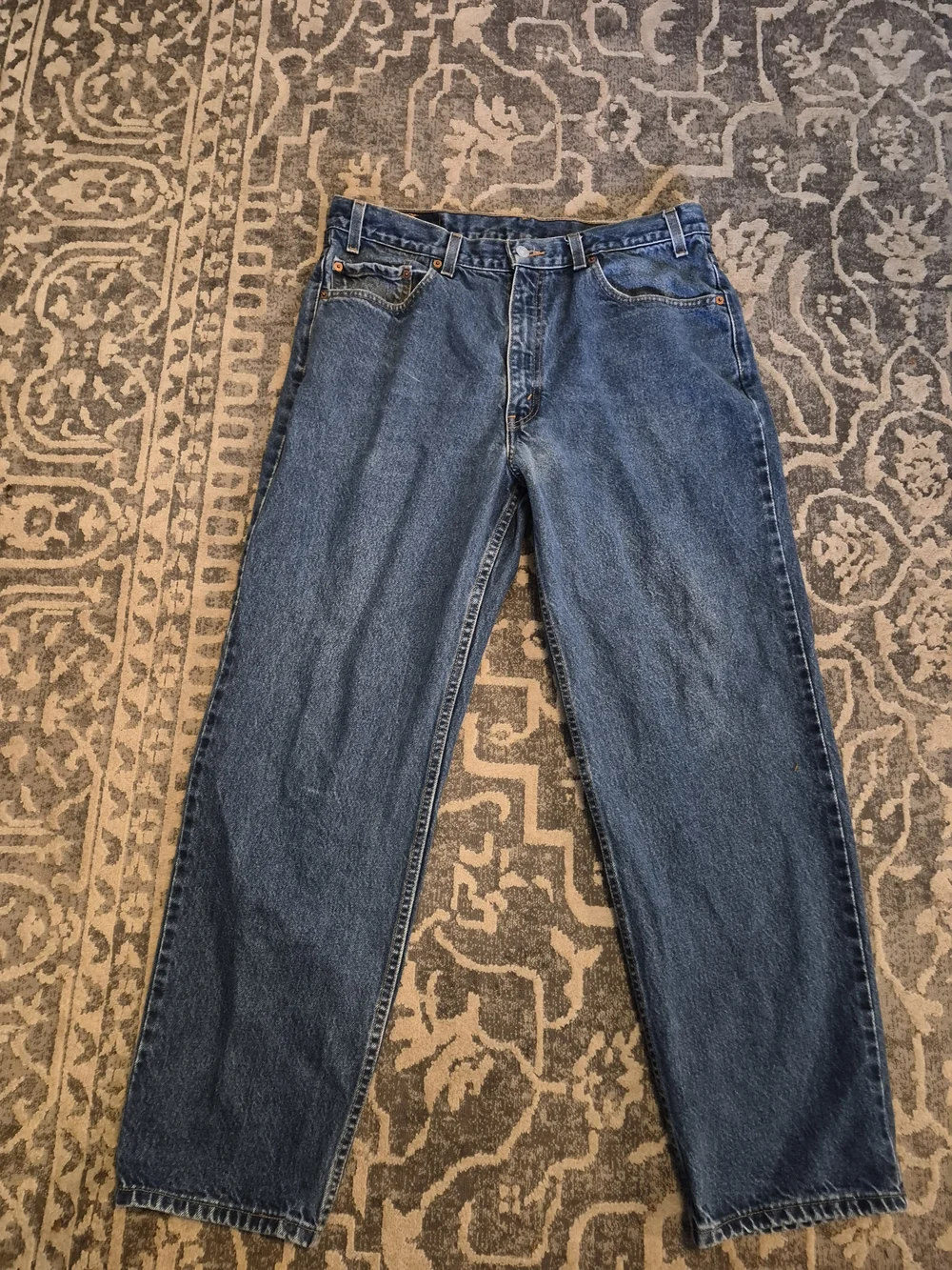 Vintage Levi's Men's Dark Blue Relaxed Straight Jeans W34xL30